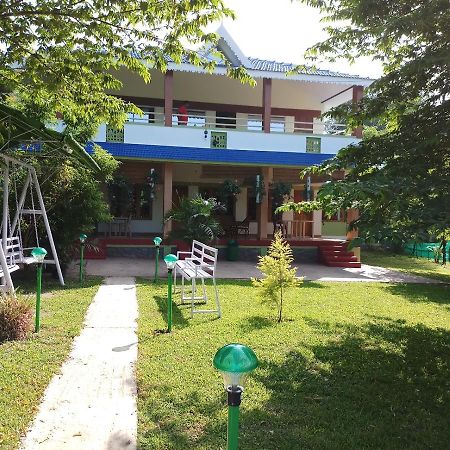 The Midway Jungle Resort 마시나구디 외부 사진
