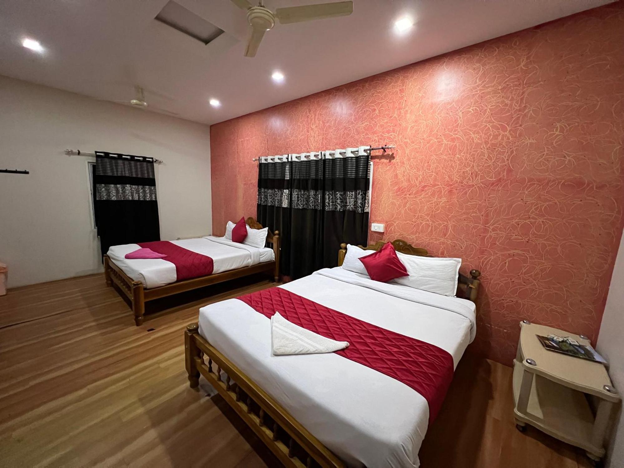The Midway Jungle Resort 마시나구디 외부 사진