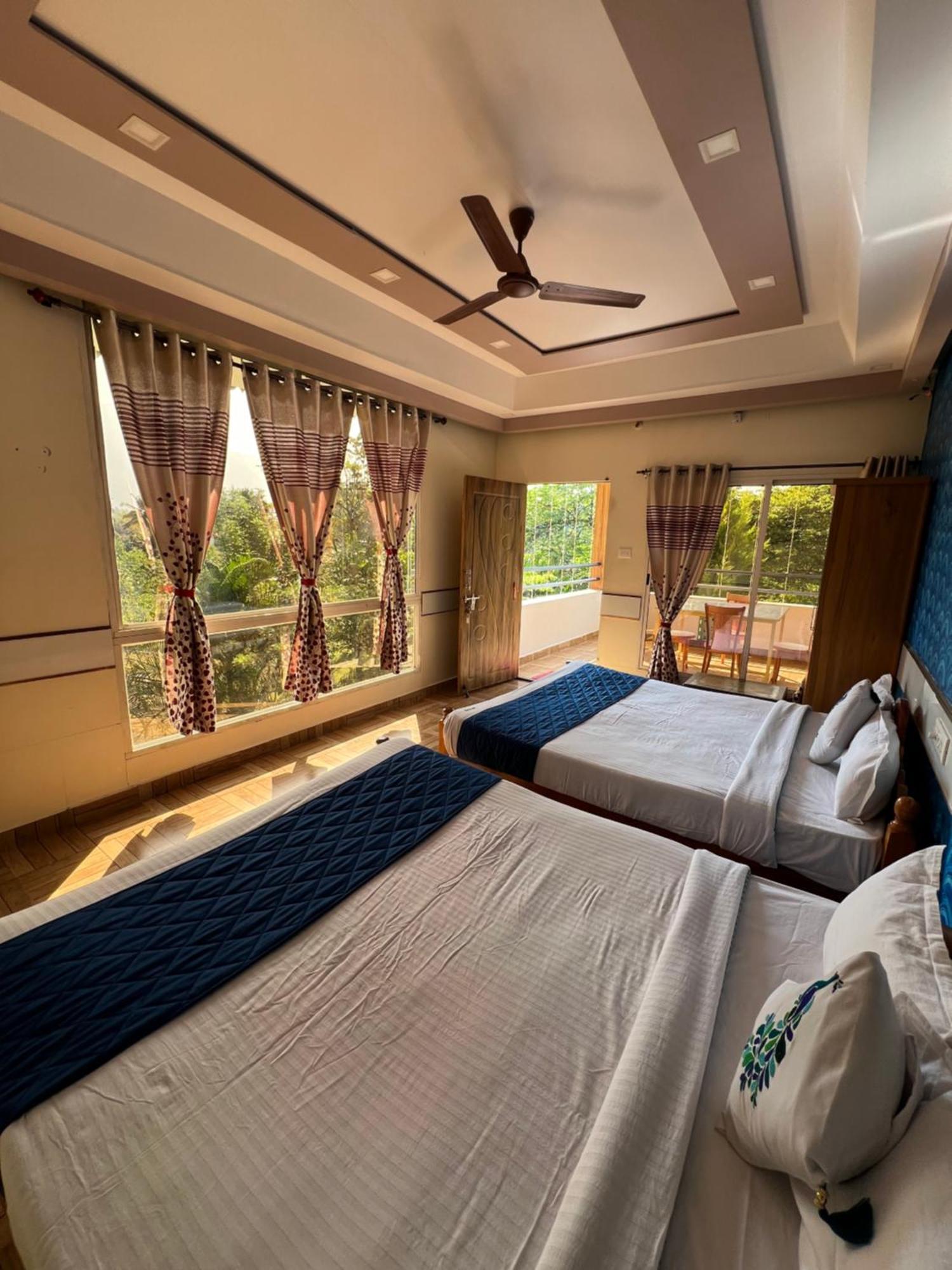 The Midway Jungle Resort 마시나구디 외부 사진